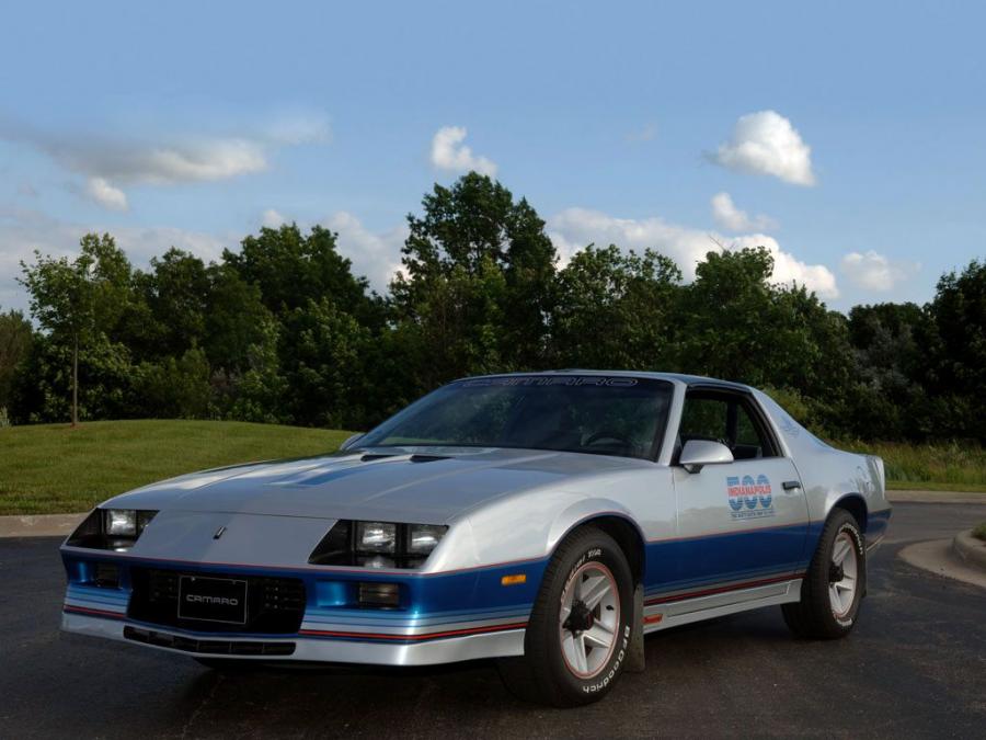  Chevrolet Camaro Z28 Indy 500 Pace Car 1982 года  (фото 4 из 7)
